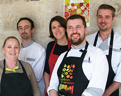 equipe-restauration-repas-vegetarien-rouen